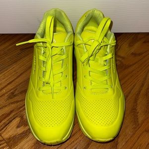 Skechers Uno Nights Neon Yellow EUC